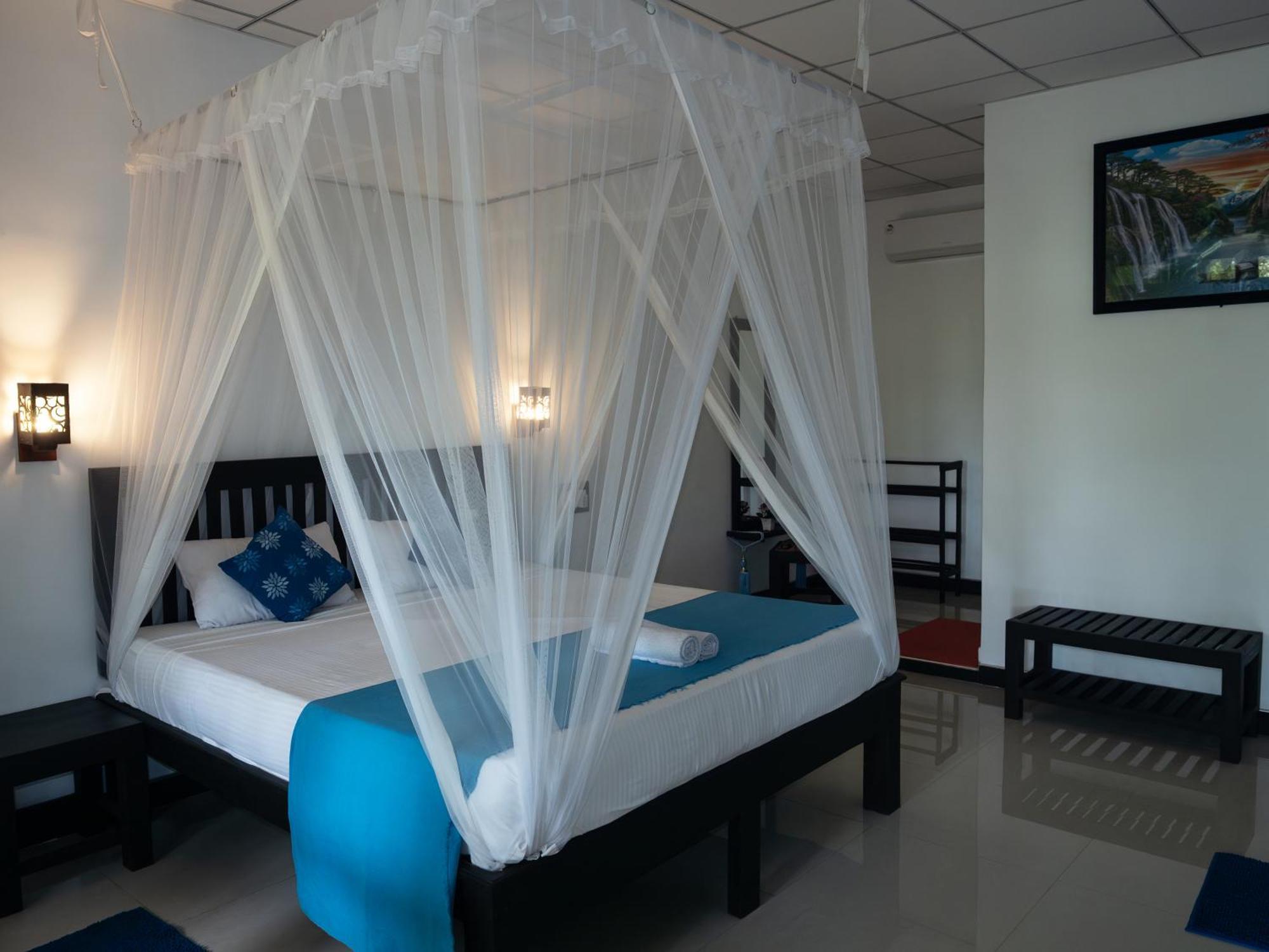 Lake Wind Habarana Bagian luar foto